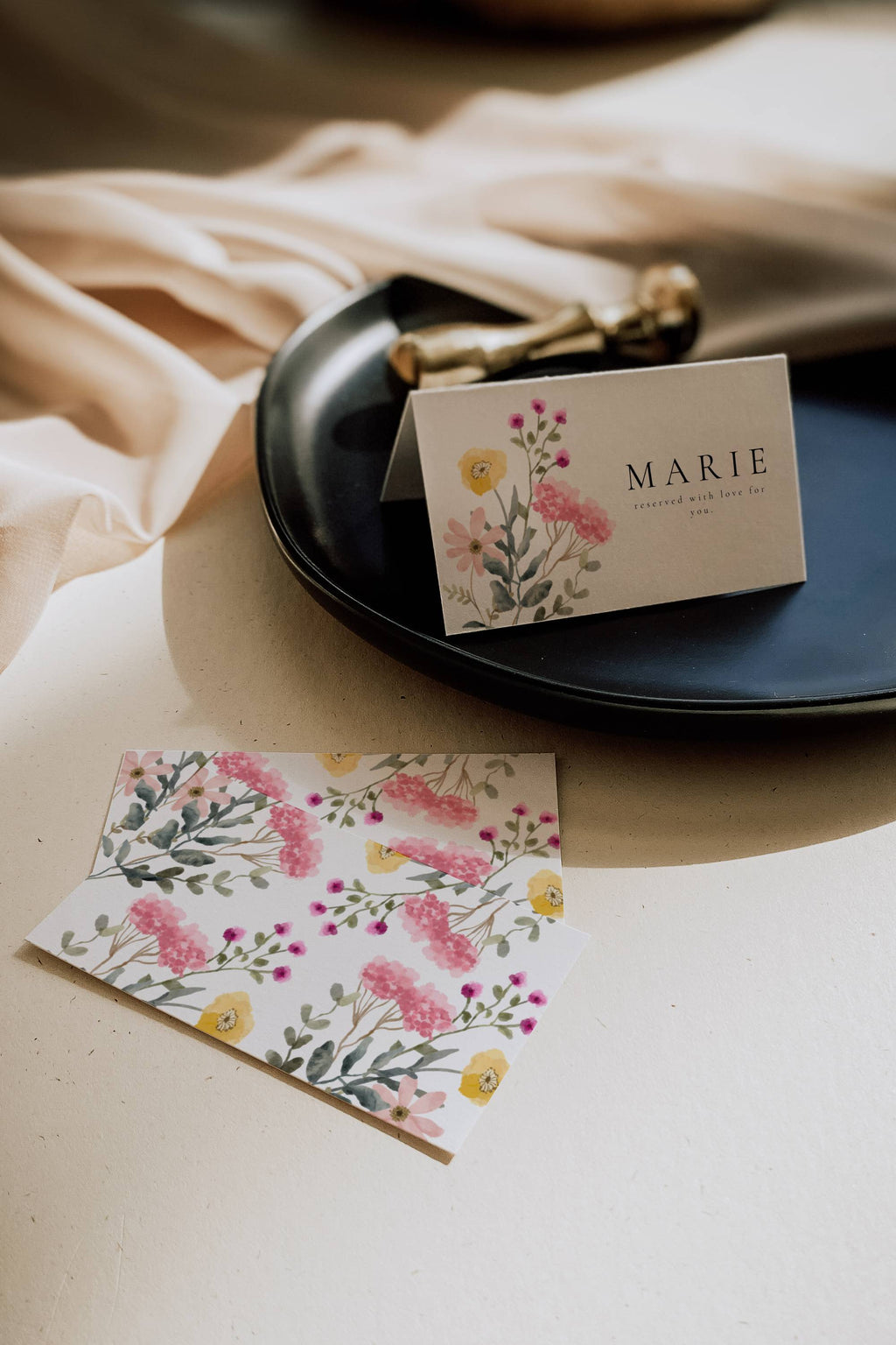 Aurora Vale Wedding Place Cards Template