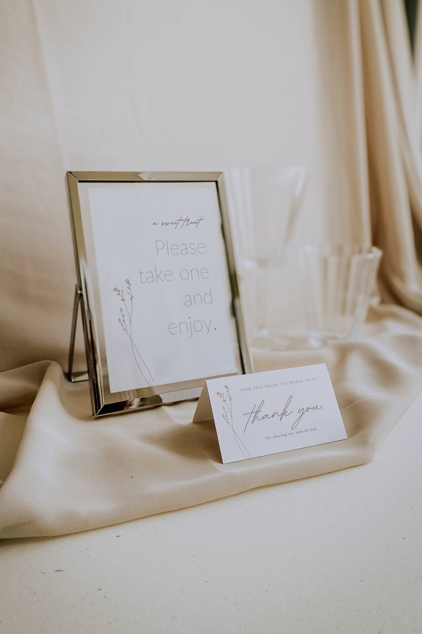 Favors Sign Template 5''x7'' | Modern Romantic Collection